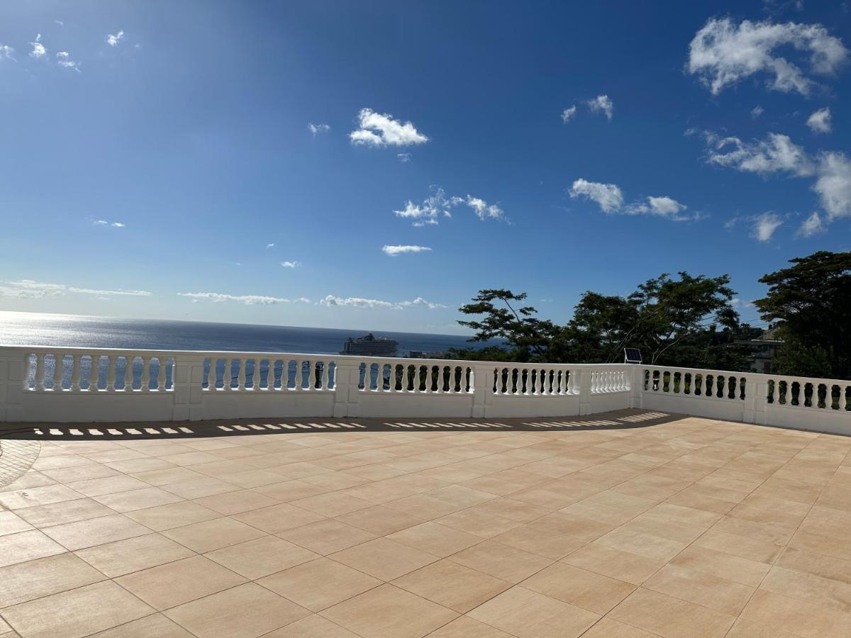 Eldorado Guesthouse & Car Rental Roseau Bagian luar foto