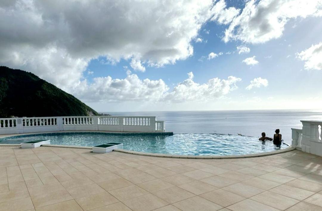 Eldorado Guesthouse & Car Rental Roseau Bagian luar foto