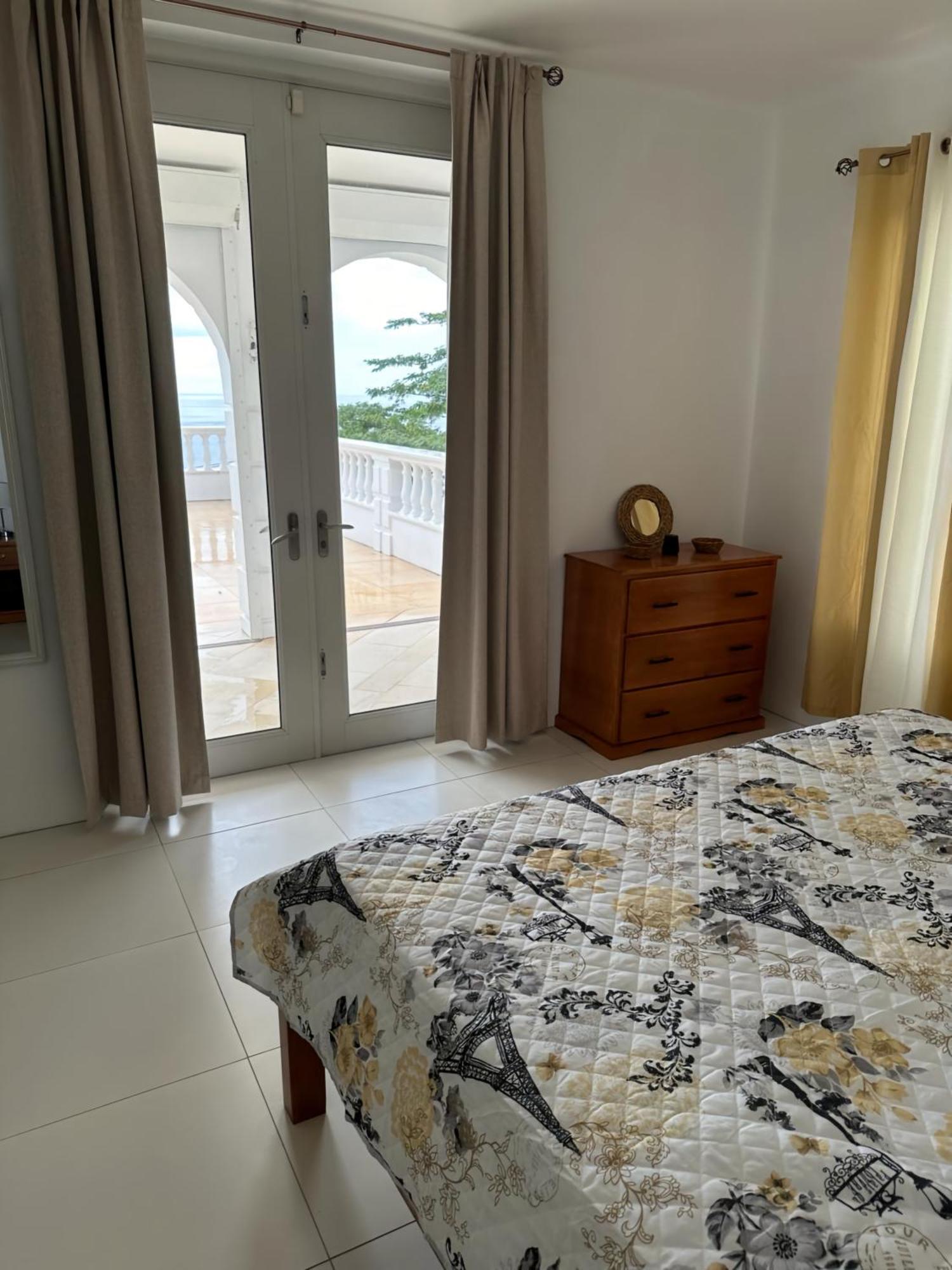 Eldorado Guesthouse & Car Rental Roseau Ruang foto